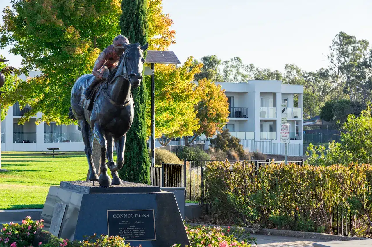 Black Caviar Bronze Statue on Lake Nagambie